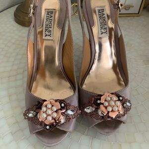 Badgley Mischka rose heels size 6